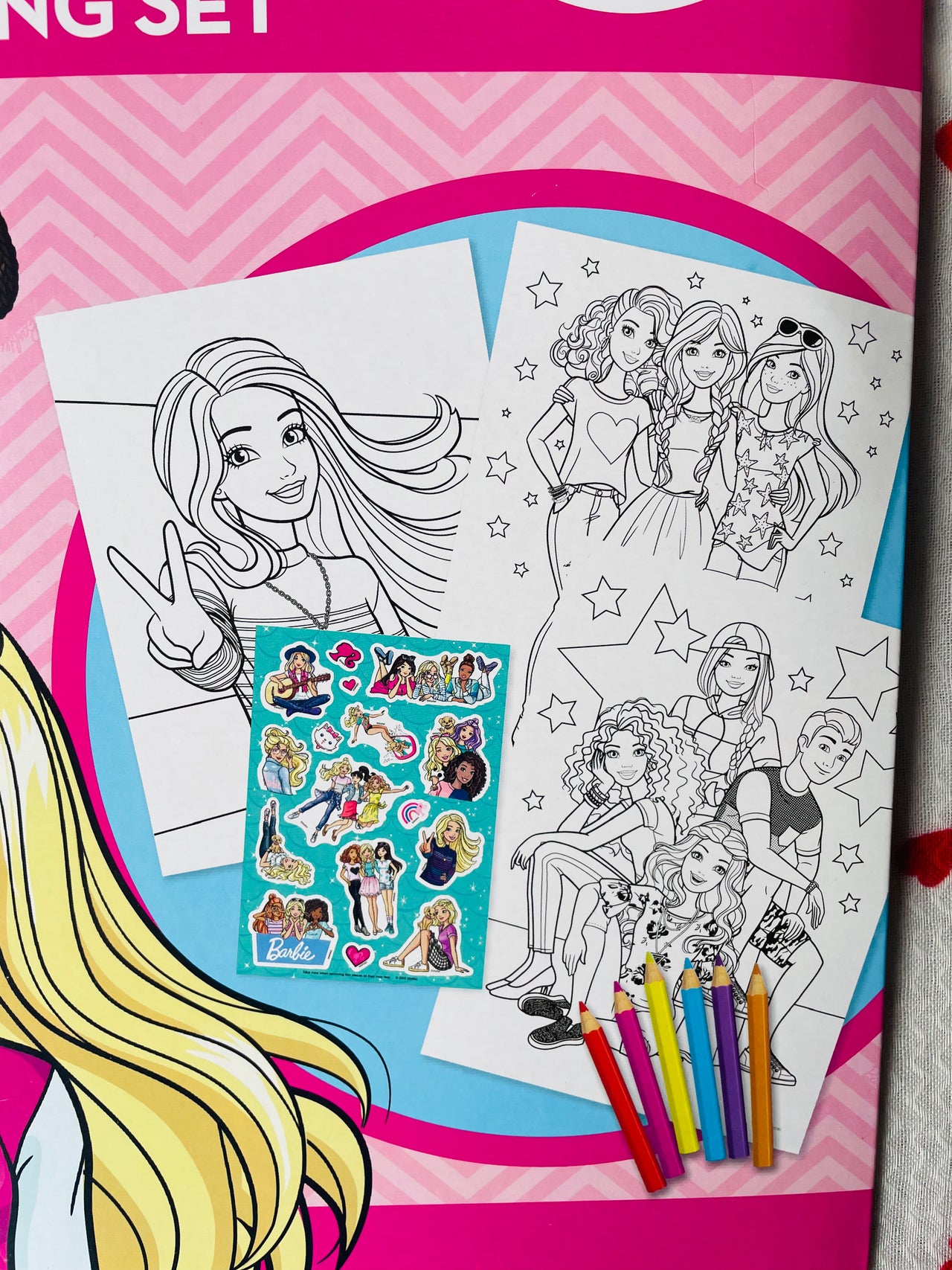 Barbie Colouring Set Paper Projects