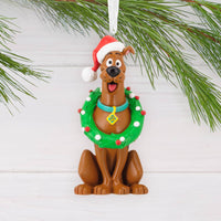 Hallmark Scooby - Doo Hanging Ornament with Wreath & Santa Hat - Kawaii Toys
