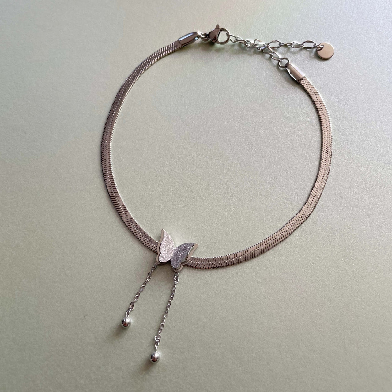 Zaari Luxe Silver Butterfly Anklet - Kawaii Toys
