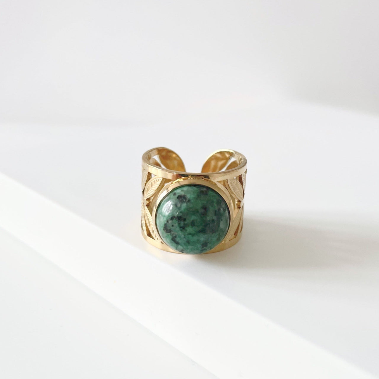 Zariya Luxe 18k Gold Plated Statement Ring - Kawaii Toys